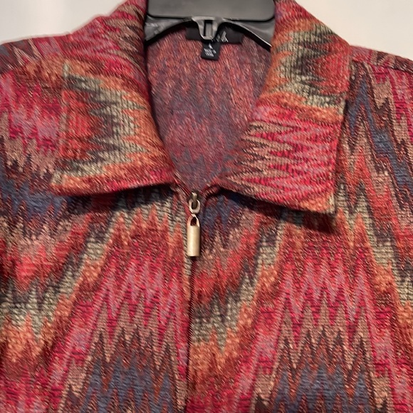 Zip front blazer/jacket of muted fall colors. Unlined. Side pockets. Size L - Picture 3 of 6